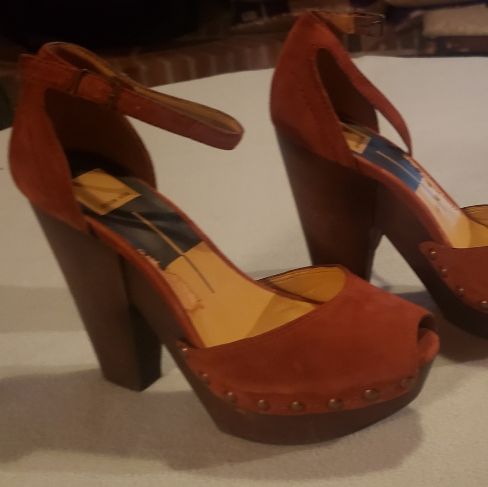 Dark, burnt orange platform  heel peep toe 8.5
